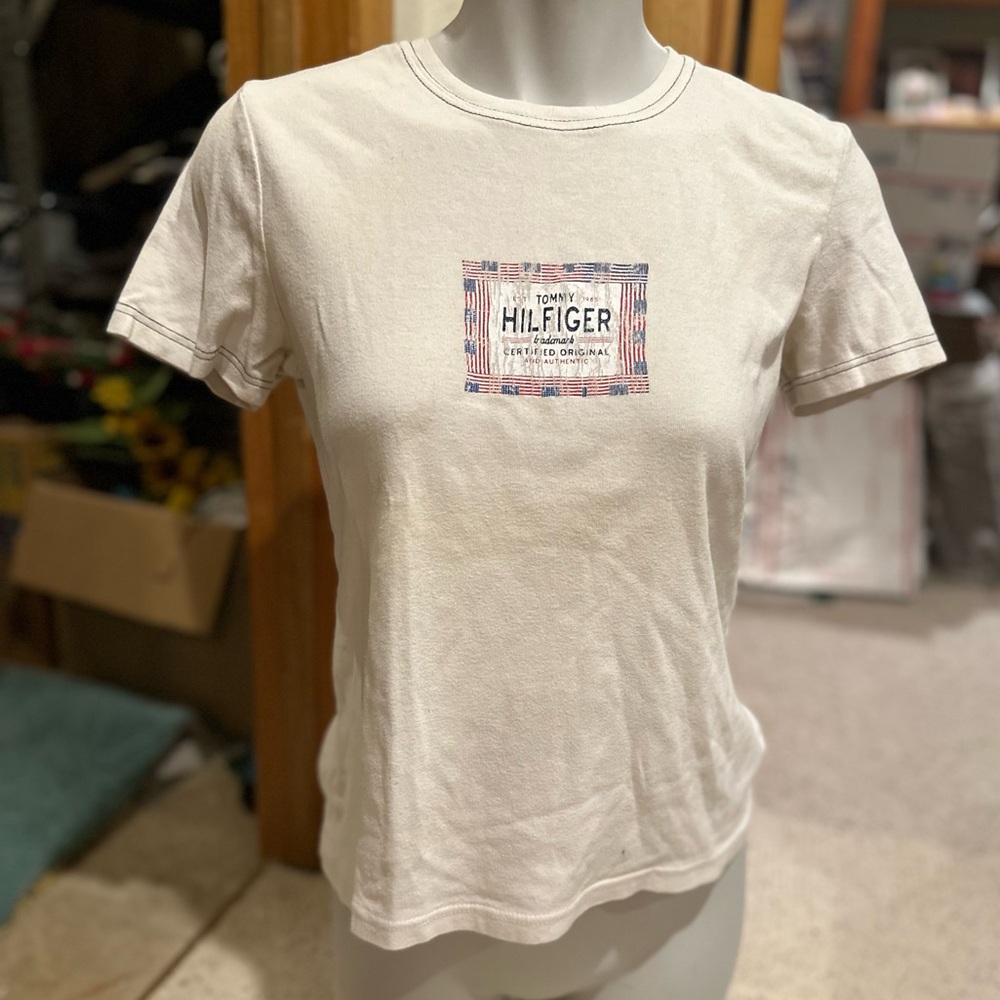 Tommy Hilfiger shirt size Medium
